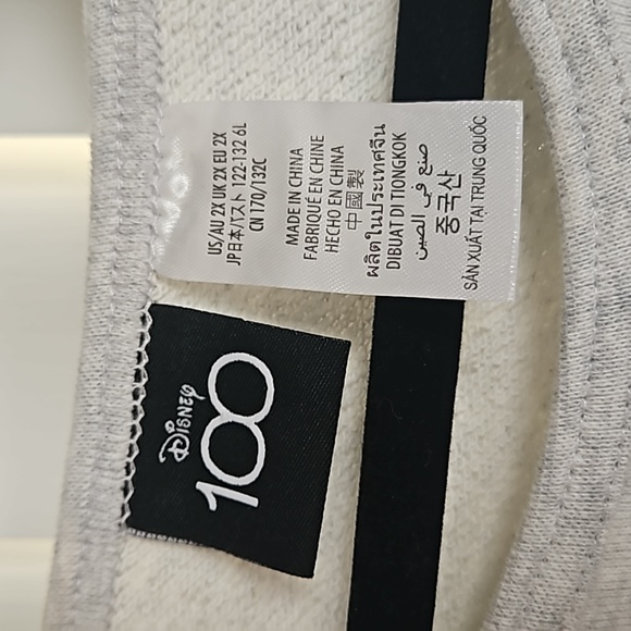 Disney 2X grey pullover - Picture 2 of 6